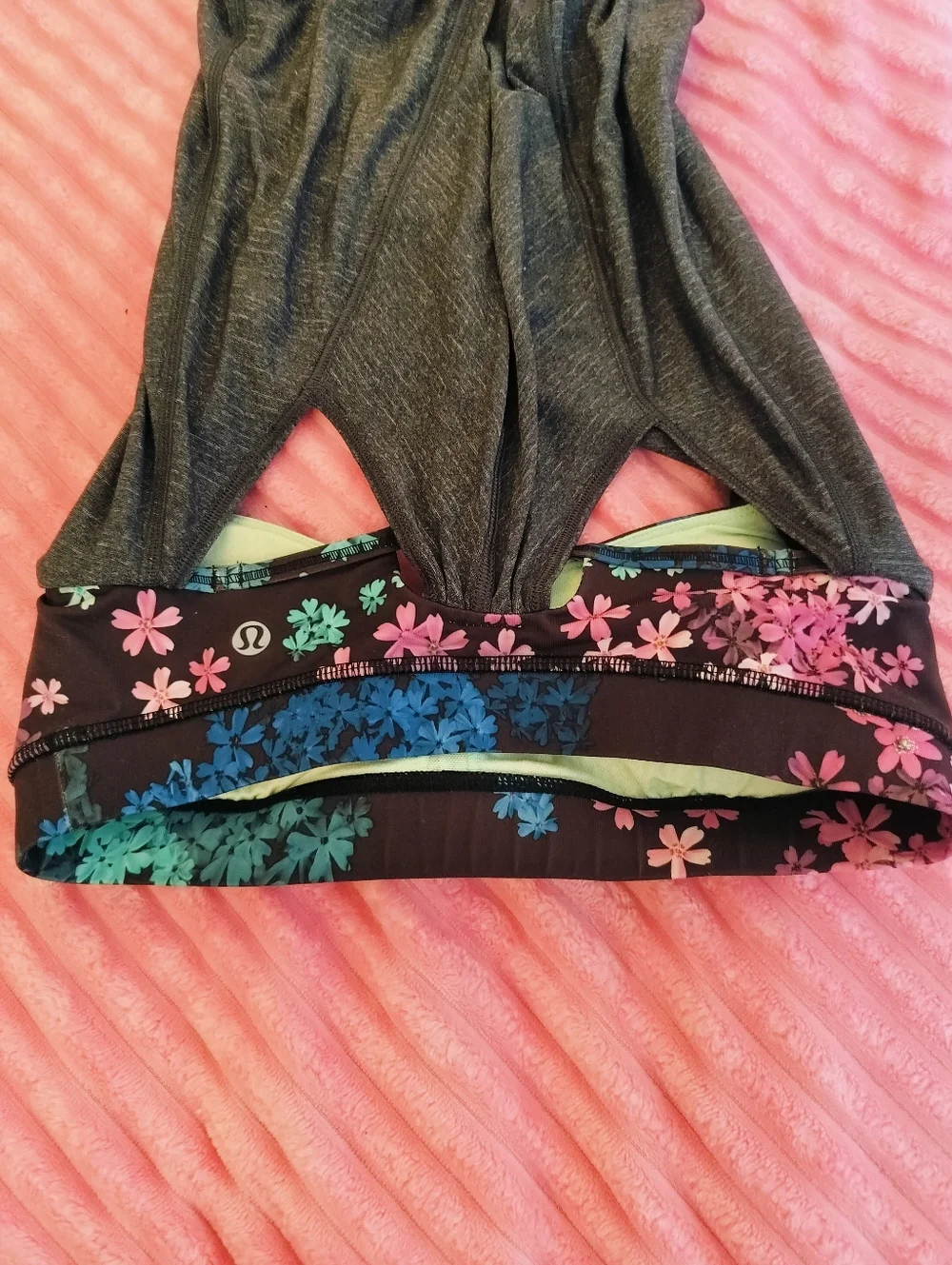 New Lululemon Black Floral-Trim Strappy Tank Top - Size 4